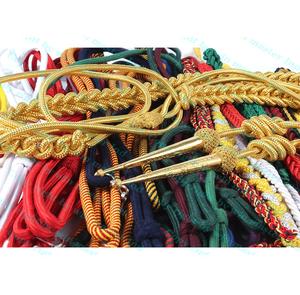 Cordón ceremonial de poliéster, seda, acrílico y cordón de hombro con gancho chapado en oro/plata - Product Image 1