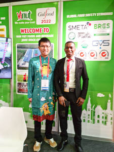 Jus de purée de fruit de la passion OEM ODM, boisson à marque privée, formule personnalisée, usine du Vietnam, bouteille PET 500ml, en vrac, 24 par carton - Product Image 2