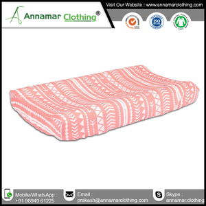 Funda con estampado personalizado para cambiador de bebé - Product Image 4