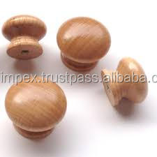 Perillas Cuadradas de Madera de Tilo Sostenible Pintadas para Puertas de Armarios y Cajones, Diseño Antiguo/Moderno, Marca GM IMPEX - Product Image 4