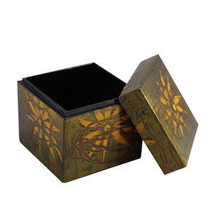 Lacquer box with seashell inlaid from Vietnam, <b>MDF</b> lacquer boxes - Product Image 2