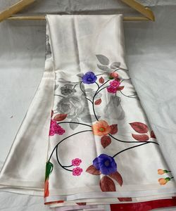 Sari en soie imprimé multicolore avec un design moderne, idéal pour les mariages et les festivals, un vêtement ethnique intemporel. - Product Image 5
