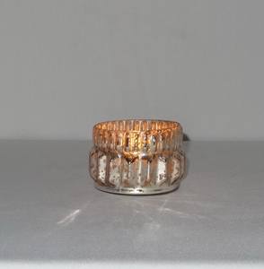 Premium Hot Fantaisie En Relief Design Haute Qualité Royal Classique Look Votive Titulaire Indien Artisanat En Métal Fantaisie Tea Light Votive - Product Image 5