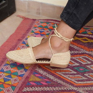 Chaussures en raphia faites à la main : le bonheur au pied - Product Image 1