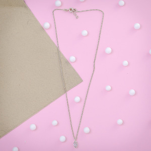 Dainty Look Moonstone Gemstone 925 Collar de plata esterlina Joyería - Product Image 3