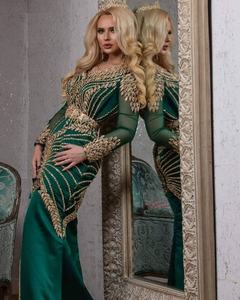 Vestido Kaftan de Diseñador con Bordado Zardozi Intenso |   Elegante Ropa de Novia y de Fiesta - Product Image 1