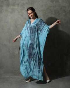 Bleu ciel 100% rayonne tissu vacances nouveau fait à la main cravate teinture longue plage caftan pour les femmes Boho ample col en v longueur au sol pour - Product Image 2