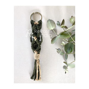 LLavero de macramé hecho a mano, de algodón, indio - Product Image 1