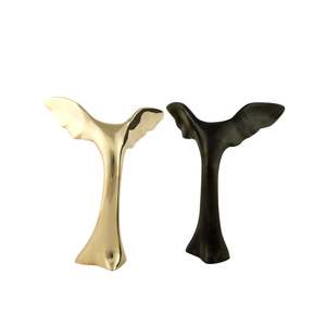 Sculpture en métal de table en aluminium plaqué or abstrait moderne poli Décoration de la maison - Product Image 4