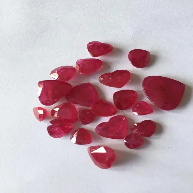 Batu Permata Longgar Ruby