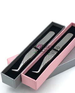 แหนบต่อขนตาสแตนเลส90องศาพร้อมอุปกรณ์เสริมความงามด้ามจับเพชรสีเงินแบบมืออาชีพพร้อมโลโก้ของคุณเอง - Product Image 2