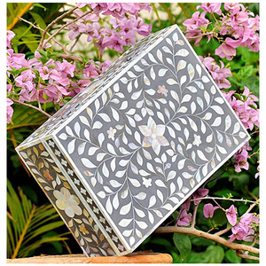 Boîte à bijoux rectangulaire, 15 pièces, belle mère de perle, incrustation d'os, pour petite fonction - Product Image 1