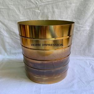 Jardinière en laiton au design moderne, finition dorée antique, avec support, qualité supérieure, pot de jardin à prix raisonnable, provenant d'Inde - Product Image 2