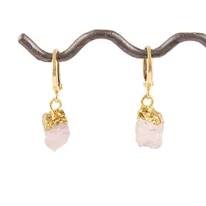 Mới nhất thiết kế clip trên bông tai nguyên liệu tự nhiên thô Rose Quartz Đá Quý Bông tai January Birthstone Brass vàng mạ Bông tai