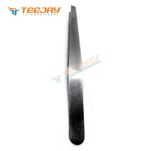 Pince à épiler TEEJAY en acier inoxydable argenté de 9,5 cm avec pointe inclinée et pointe finement travaillée pour les sourcils - Product Image 2