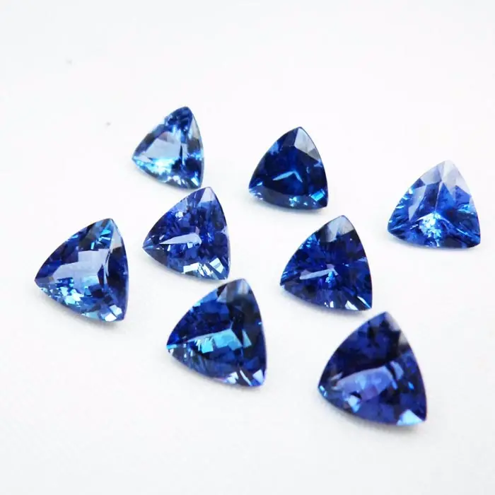 Tanzanite naturale pietra preziosa sciolta calibrata dimensioni e forma produttore indiano prezzo all'ingrosso Tanzanite fatta a mano di migliore qualità