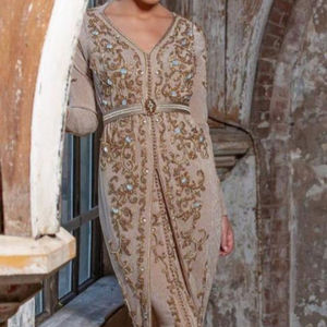 ชุดเดรสยาวถึงพื้นสำหรับงานแต่งงานและงานเลี้ยง - Product Image 1