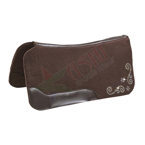 Fabricante profesional, almohadilla de sillín de equitación multiusos personalizable, forro de polialgodón para equitación y carreras - Product Image 1