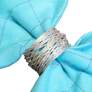 Anneaux de serviette perlés dorés faits à la main décor de table de mariage abordable personnalisé, accessoire de fête élégant, commande en gros disponible - Product Image 3