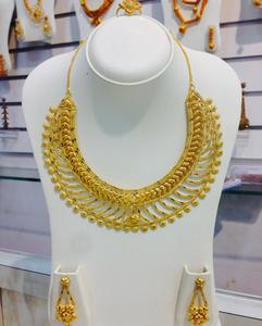 สร้อยข้อมือประดับหัวใจสไตล์วินเทจ18กะรัตเครื่องประดับอัลลอยสีทองดีไซน์ใหม่สำหรับงานแต่งงาน - Product Image 6