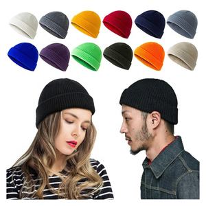 Gorro de punto unisex 100% acrílico sin dobladillo, redondeado, cálido para invierno, diseño personalizado, logotipo bordado, estilo con remache de lazo - Product Image 6