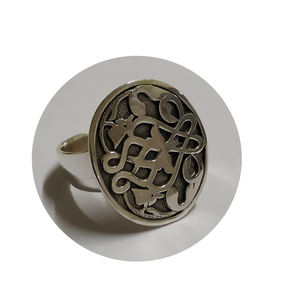 Anillos Finos de Plata de Ley 925 de la India con Incrustaciones de Patrones Tribales para Bodas y Aniversarios - Product Image 1