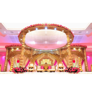 Mandap de Madera Premium para Bodas en el Reino Unido, Maravilloso Mandap Indio de Madera Colorido para Bodas, Elegante Mandap Dorado para Bodas en Glasgow - Product Image 1