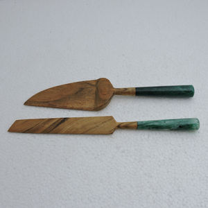 Ensemble de couteaux à gâteau faits à la main de qualité supérieure Manche en bois de manguier et résine Accessoires et outils de cuisine - Product Image 5