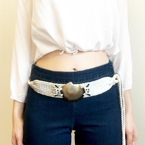 Cinturón de ganchillo moderno para mujer - Product Image 1