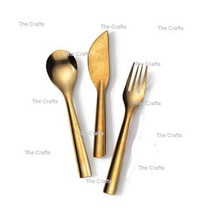 Couverts en métal de couleur blanche et dorée Ensemble de cinq pièces, fourchette, cuillère et couteau Couverts pour la vente en gros - Product Image 4