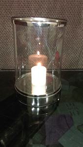 Porta Píldoras de Hierro Negro Hecho a Mano con Diseño de Hojas, Elegante para Bodas - Product Image 3