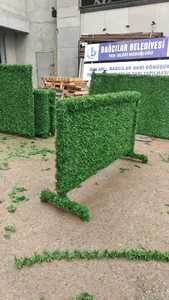 Fabricante de paneles de cerca de césped artificial europeo de alta calidad para paredes exteriores y usos de privacidad precio directo de fábrica - Product Image 3