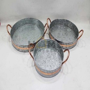 ถาดโลหะรูปทรงแฟนซีเคลือบเงาแบบสุดสร้างสรรค์พร้อมแท่นวางช็อคโกแลตและวันที่เสิร์ฟถาดโลหะแฟนซีราคาถูก - Product Image 6