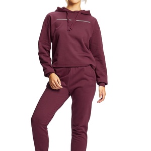 Logo personnalisé de haute qualité hiver entraînement survêtements jogging sport ensemble avec grande taille caractéristique design uni - Product Image 1