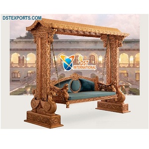 Columpio de pavo real de madera de diseño antiguo tallado indio Jhoola columpio pulido tradicional para bodas exclusivo nuevo - Product Image 1