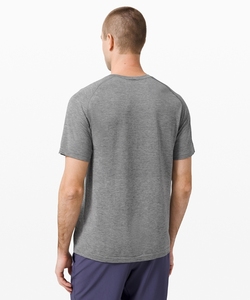 เสื้อยืดแขนสั้นผู้ชายสีพื้น คลับ แบล็ค ไวท์ ผ้าฝ้าย 100% รับผลิตตามสั่ง พิมพ์ลายกราฟิกโลโก้ ขายส่ง OEM - Product Image 3