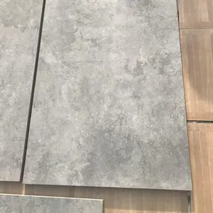 Ubin Batu Lantai Porselen Dek Kolam Renang, Desain Anti Selip Permukaan Matte Ketebalan 2CM 600X900Cm Pekerjaan Berat Luar Ruangan