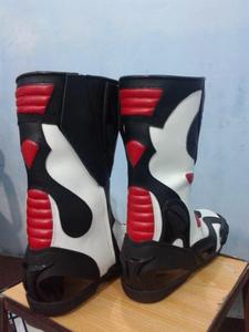 Botas de Seguridad para Motociclistas Pro Biker de Cuero para Hombre y Unisex - Calzado de Carreras Impermeable y Resistente al Fuego - Product Image 5