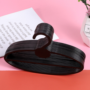 Cá Nhân Thấp Moq Phù Hợp Với Thiết Kế Đa Năng Giá Rẻ Nhất Tùy Chỉnh Quần Áo Logo Mới Đen Nhựa Móc - Product Image 6