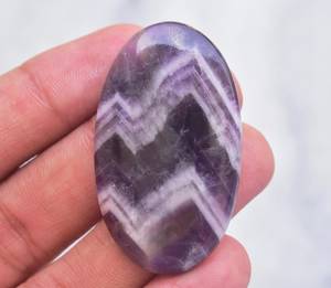 Lote de Gemas Sueltas de Amatista Chevron Natural de Alta Calidad, Opalescente, 30-55mm, Venta al Por Mayor para Fabricación de Joyas y Dentaduras Postizas - Product Image 2