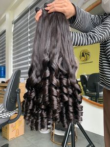 Extensions de cheveux vietnamiens à cuticules alignées, provenant d'un seul donneur, demi-ondulées, tissage à la machine - Product Image 1