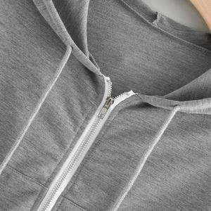 Ropa de Yoga personalizada de alta gama para mujer, venta al por mayor, corte en V en blanco, dobladillo crudo de gran tamaño, ropa de gimnasio con cremallera - Product Image 3