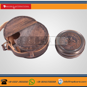 <b>Antiqued</b> Brass Pocket <b>Compass</b> with Leather Case High Quality Navigation <b>Compass</b> for Camping Outdoor Activities Travel and Gift - Product Image 2