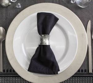 Porte-serviette élégant rond noir contemporain en aluminium de KSN pour les mariages et la cuisine - Product Image 1