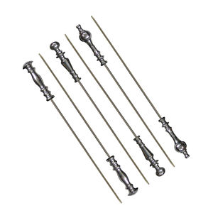 Brochette en acier inoxydable pour barbecue avec poignée en métal - Product Image 1