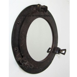 Pièce décorative nautique de forme ronde en métal aluminium finition brillante, design très élégant, pour la maison ou le bureau - Product Image 3