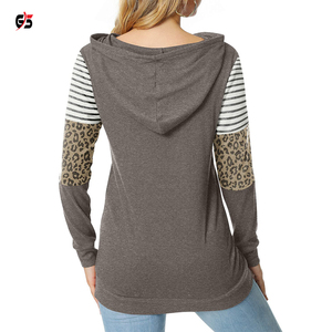 Sweat-shirt à capuche en tissu coton lourd pour femmes, Logo de marque personnalisé, manches longues, vêtements d'hiver OEM, Design léopard, élégant, - Product Image 3