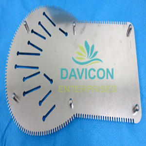 Juego de Retractor Manual y Mesa de Maniobra TUPPERS - Product Image 6