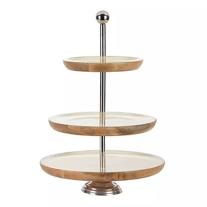 Diseño antiguo hecho a mano redondo superior nuevo elegante soporte de pastel de madera suministro mayorista para decoración postre para uso minorista o comercial - Product Image 5