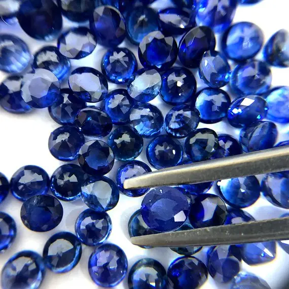 5mm Natural Blue Sapphire Faceted Round Calibrated Gemstone Wholesale Semi Precious Loose Stones for Jewelry Setting Online Sale